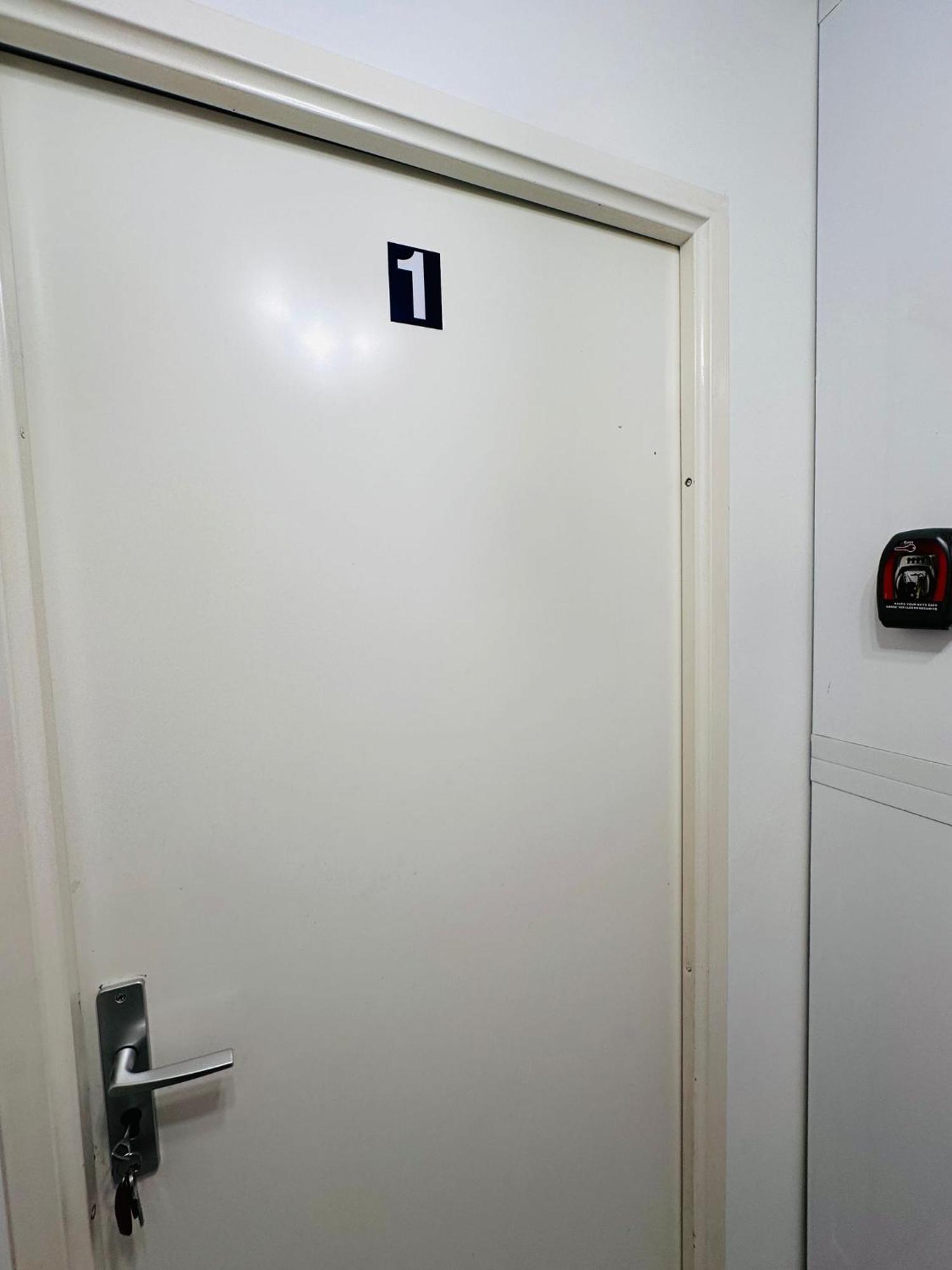 Apartament Sri-Indo Bobigny Paris Zewnętrze zdjęcie