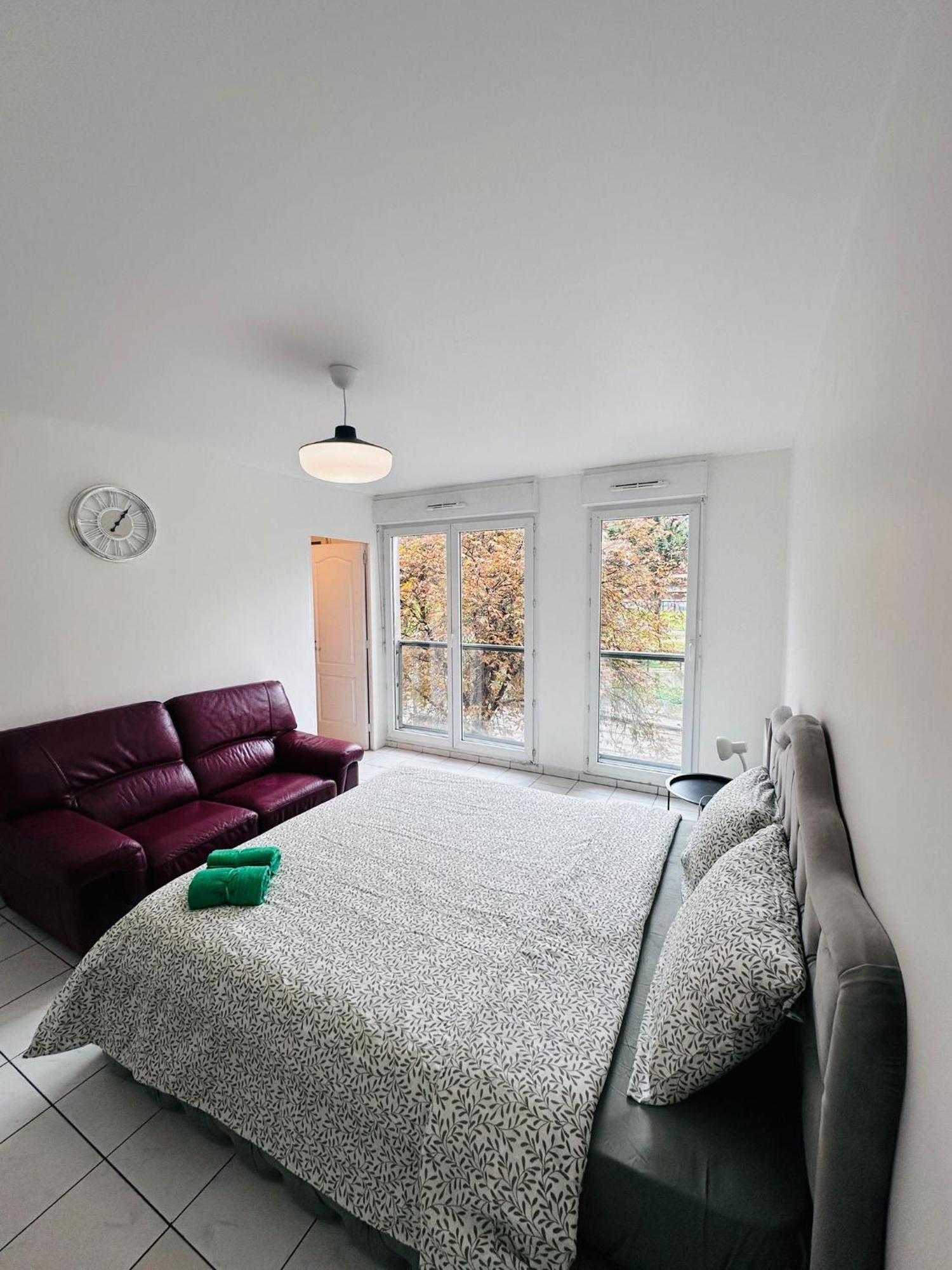 Apartament Sri-Indo Bobigny Paris Zewnętrze zdjęcie