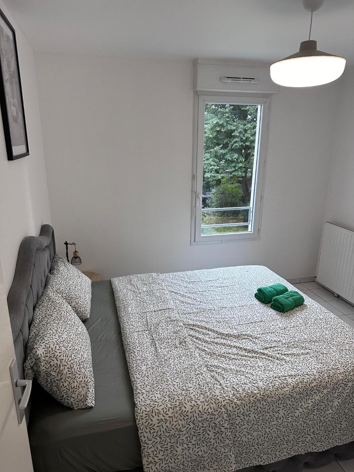 Apartament Sri-Indo Bobigny Paris Zewnętrze zdjęcie