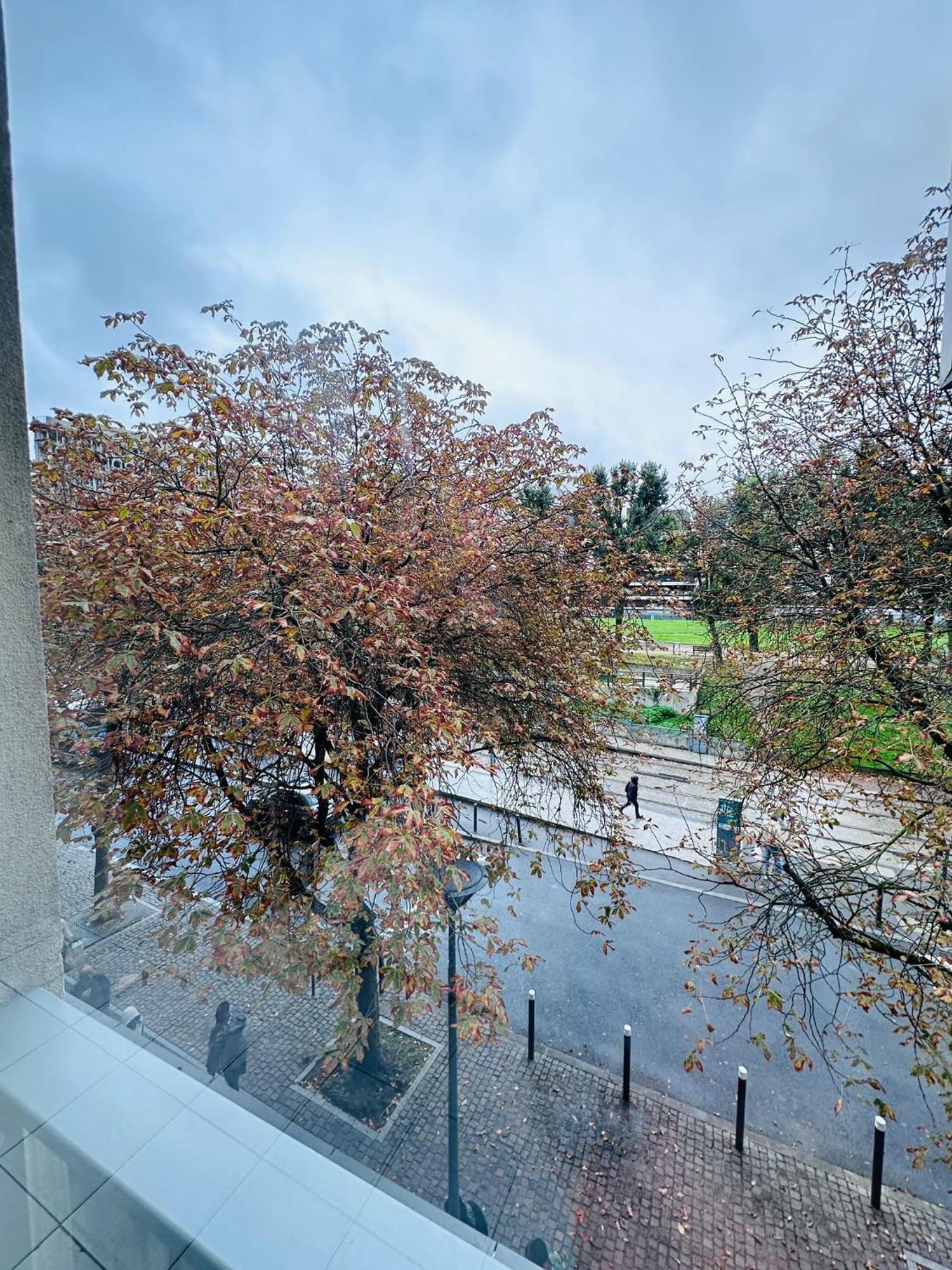 Apartament Sri-Indo Bobigny Paris Zewnętrze zdjęcie