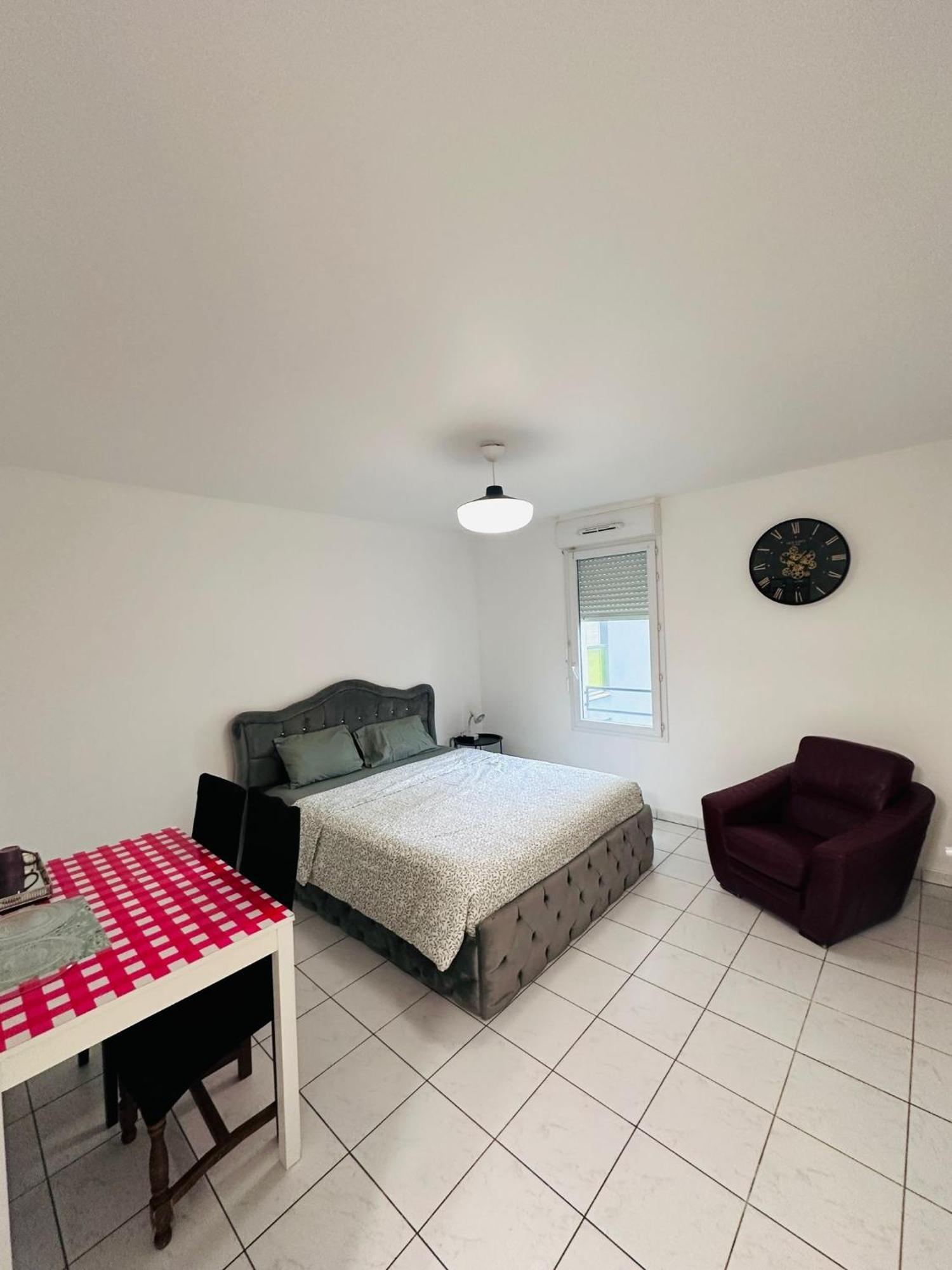 Apartament Sri-Indo Bobigny Paris Zewnętrze zdjęcie