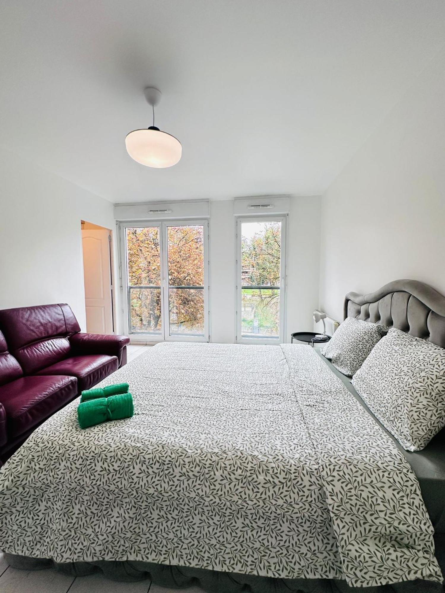 Apartament Sri-Indo Bobigny Paris Zewnętrze zdjęcie
